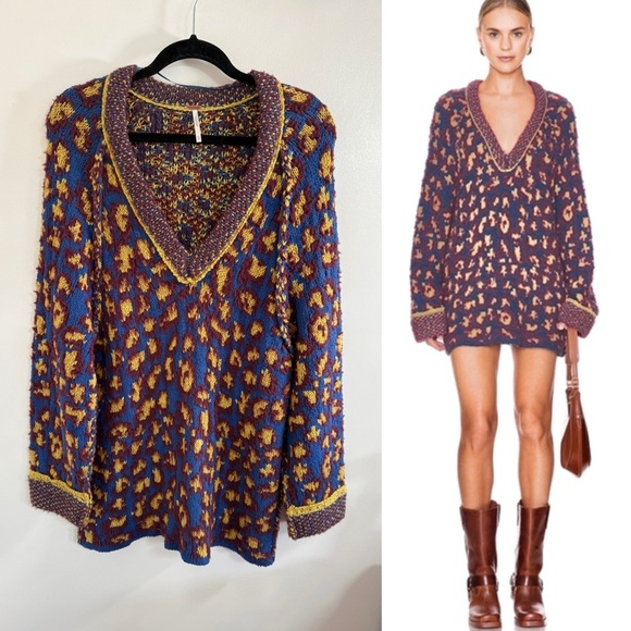 Free People Sweaters - Free People Little Animal Knit V-Neck Sweater in Blue Fig